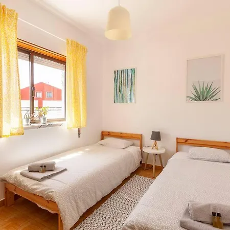 Ninestories Baleal Tatil Evi