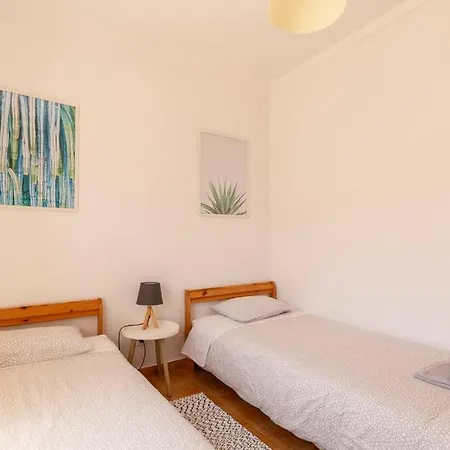 Ninestories Baleal *