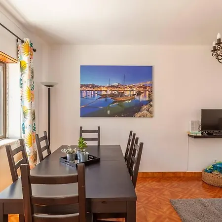 Tatil Evi Ninestories Baleal