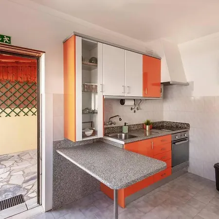 Ninestories Baleal Tatil Evi