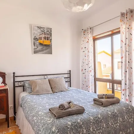 Ninestories Baleal Ferrel (Leiria)