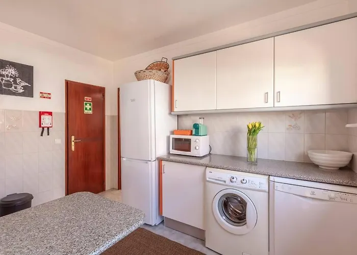 Ninestories Baleal Ferrel (Leiria)