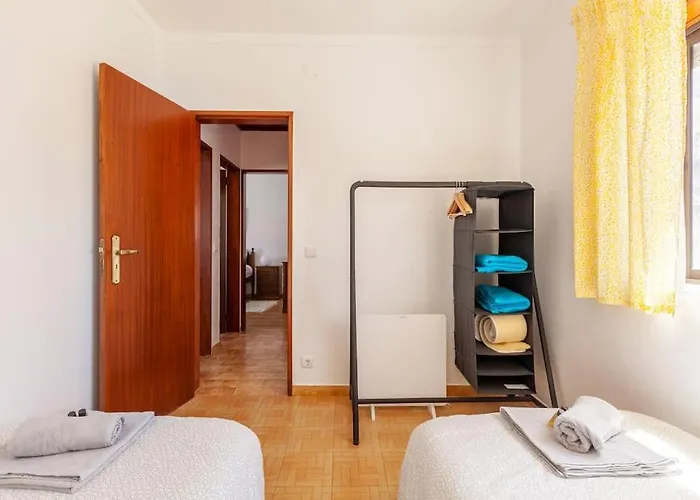 Ninestories Baleal Ferrel (Leiria)