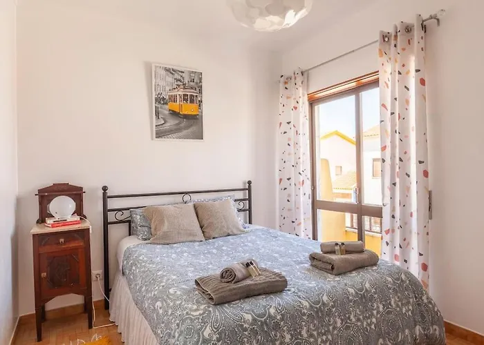 Ninestories Baleal Ferrel (Leiria)